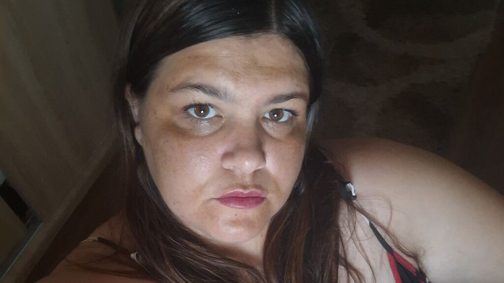 IonyEllaa